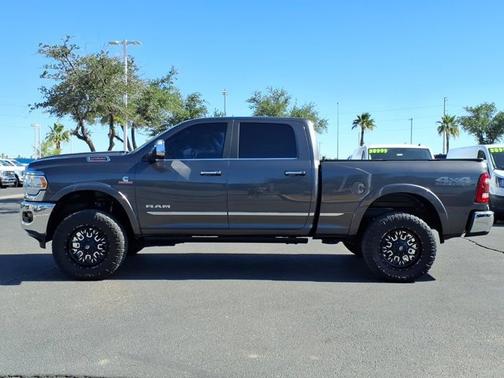 Granite Crystal Clearcoat Metallic 2022 RAM 2500 LIMITED