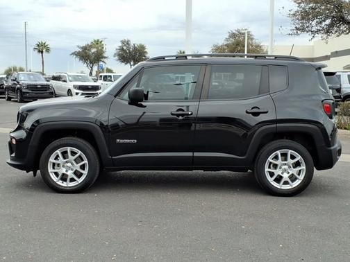 2022 Jeep Renegade LATITUDE