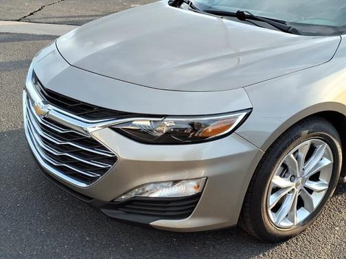 2024 Chevrolet Malibu LT W/1LT