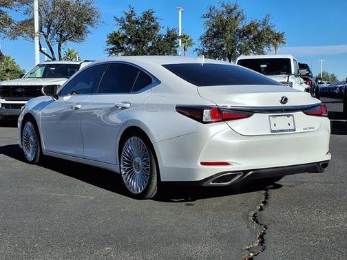 2023 Lexus ES 350 BASE