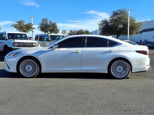 2023 Lexus ES 350 BASE