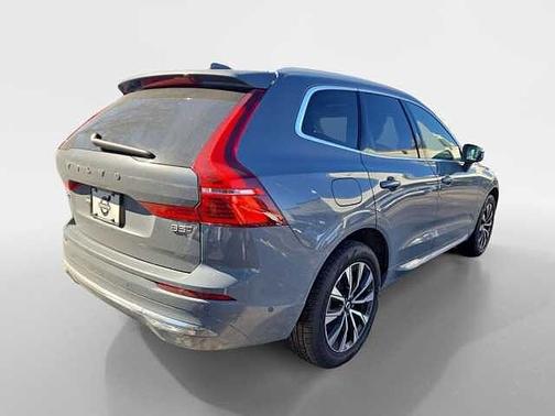 2023 Volvo XC60 Plus