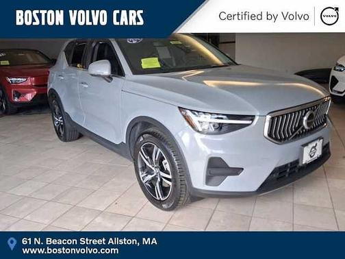 Vapour Grey 2024 Volvo XC40 Core
