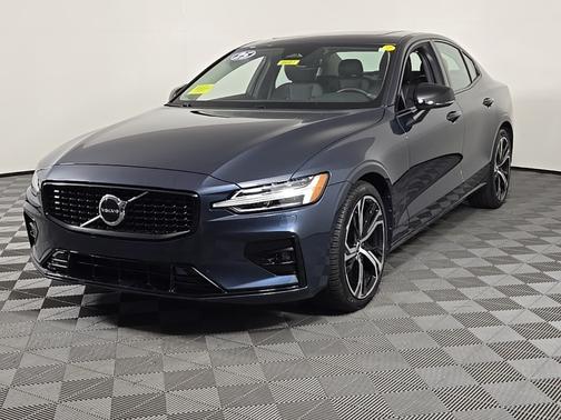 2025 Volvo S60 B5 AWD Core