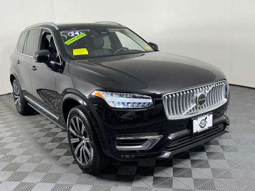 2024 Volvo XC90 B5 Plus