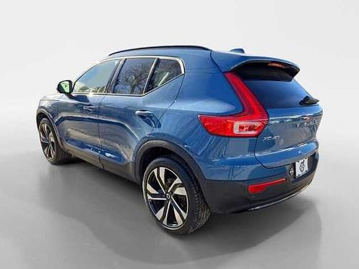 2023 Volvo XC40 Plus