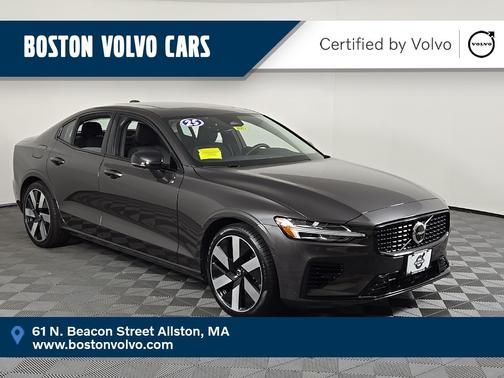 2025 Volvo S60 T8 AWD Plug-IN Hybrid Plus