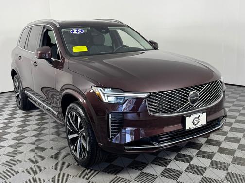 2025 Volvo XC90 Plug-In Hybrid T8 Core