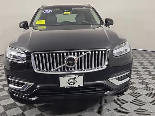 2024 Volvo XC90 Recharge Plug-In Hybrid Ultimate