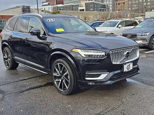 2023 Volvo XC90 Plus
