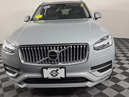 2024 Volvo XC90 B5 Core