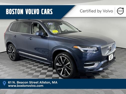 2023 Volvo XC90 B5 Plus