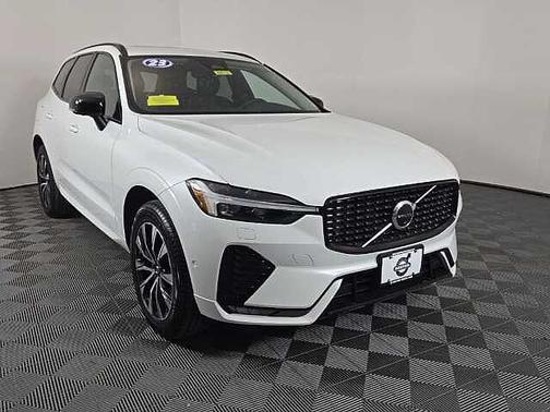 2023 Volvo XC60 Plus