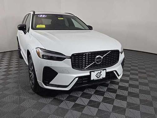 2023 Volvo XC60 Plus