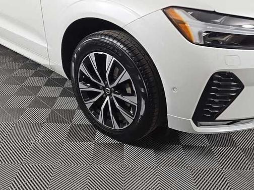 2023 Volvo XC60 Plus