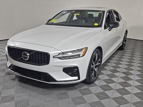 2025 Volvo S60 B5 Core