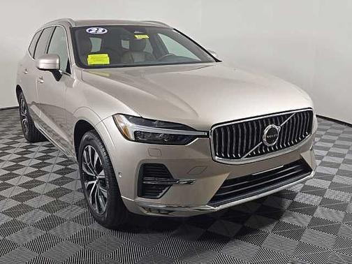 2023 Volvo XC60 Plus