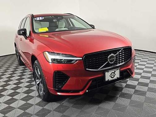 2025 Volvo XC60 Plus