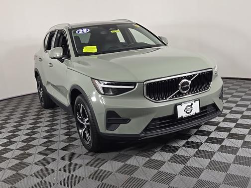 2023 Volvo XC40 B5 Core