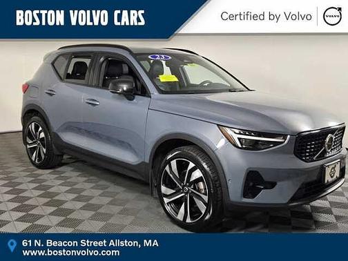 Thunder Grey 2023 Volvo XC40 Ultimate