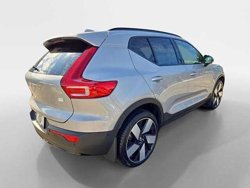 2023 Volvo XC40 Ultimate