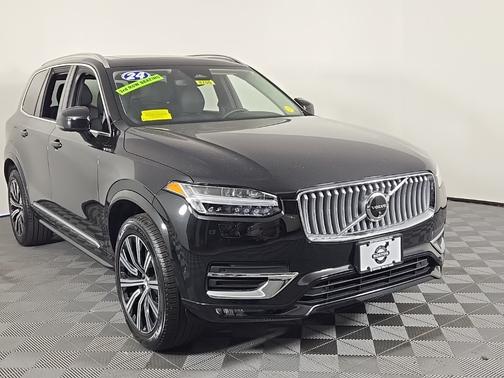 2024 Volvo XC90 B6 Plus Bright Theme