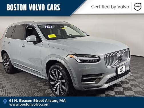2025 Volvo XC90 B5 Plus