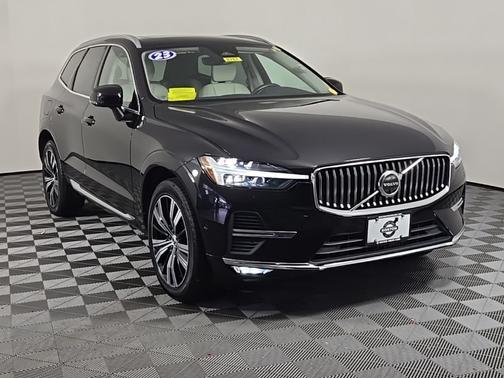 2023 Volvo XC60 B5 Plus Bright Theme