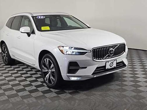 2022 Volvo XC60 B5 Inscription