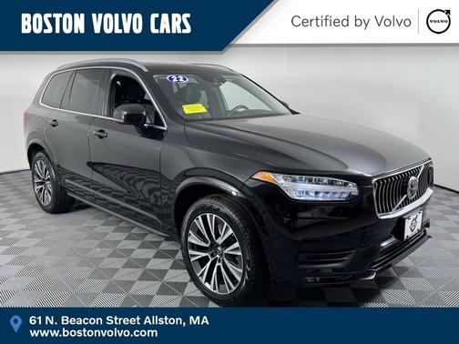 2022 Volvo XC90 T6 Momentum