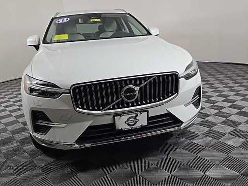 2023 Volvo XC60 Plus