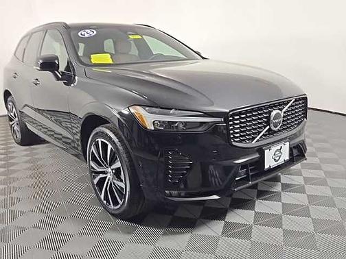 2023 Volvo XC60 Plus