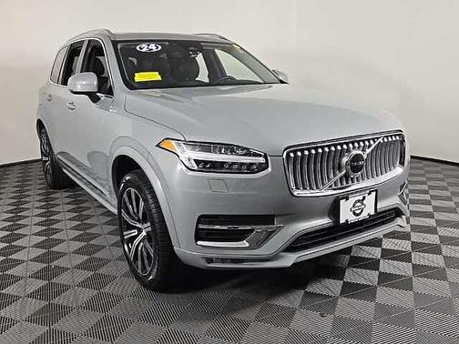 2024 Volvo XC90 Core