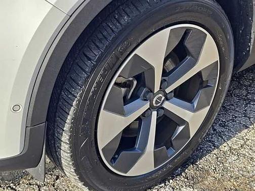 2023 Volvo XC40 Plus