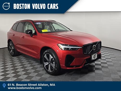 2025 Volvo XC60 Plug-In Hybrid T8 Plus