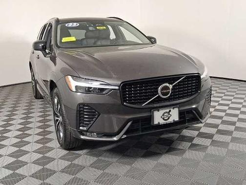 Platinum Grey 2024 Volvo XC60 Core