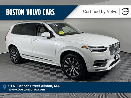 2025 Volvo XC90 B5 Plus