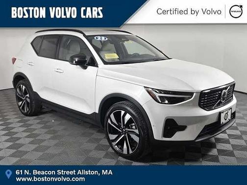 2023 Volvo XC40 Plus