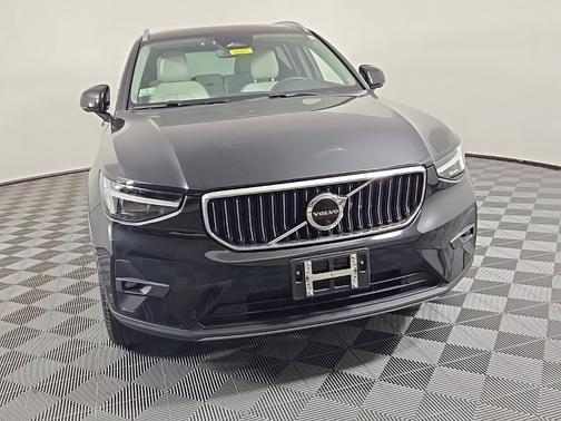 2023 Volvo XC40 Ultimate
