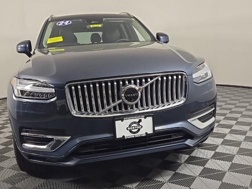 2024 Volvo XC90 Recharge Plug-In Hybrid Ultimate