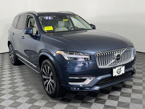 2024 Volvo XC90 B6 Plus Bright Theme
