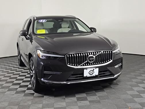 2023 Volvo XC60 B5 Plus Bright Theme