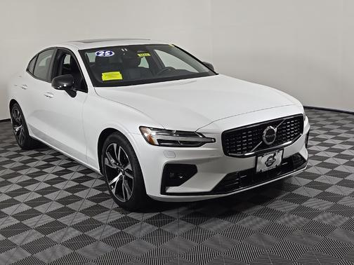 2025 Volvo S60 B5 AWD Core