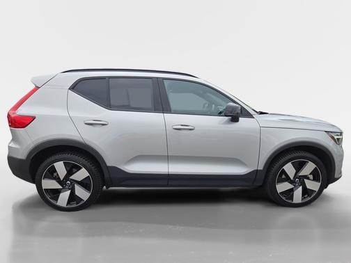 2023 Volvo XC40 Recharge Pure Electric Ultimate
