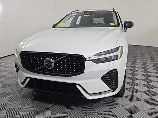 2024 Volvo XC60 B5 Core