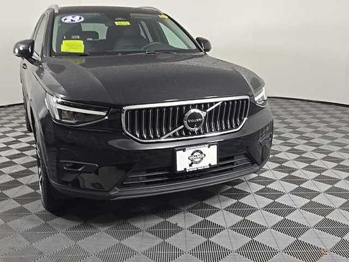 2024 Volvo XC40 Plus