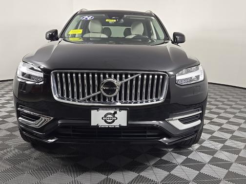 2024 Volvo XC90 Recharge Plug-In Hybrid T8 Plus 6 Passenger