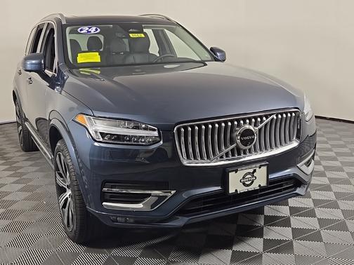 2024 Volvo XC90 B6 Plus Bright Theme