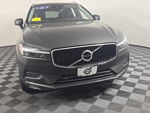 2021 Volvo XC60 T6 Momentum