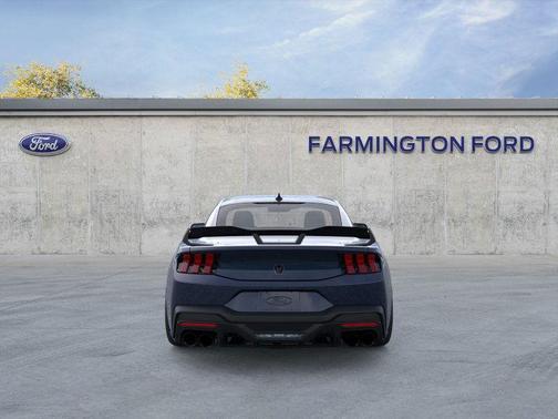 2025 Ford Mustang Dark Horse Fastback